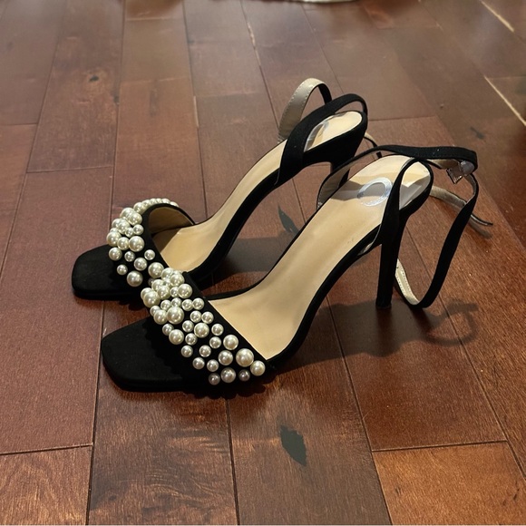 Journee Collection Shoes - Journee Collection Pearl Black Heels